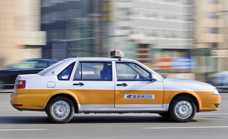 تصویر تاکسی در تاکسیرانی در چین